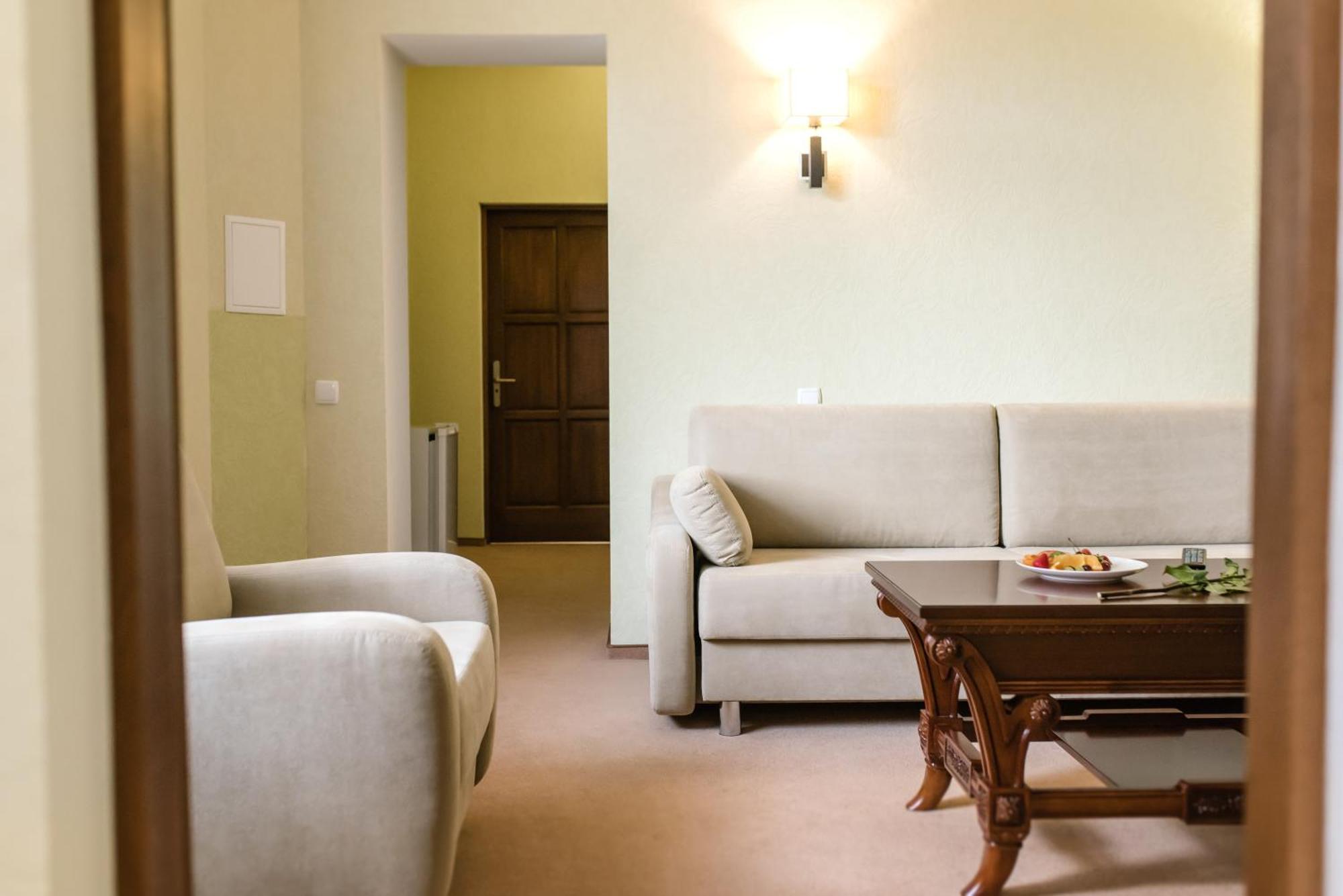 Ruta Resort Polyana Ngoại thất bức ảnh