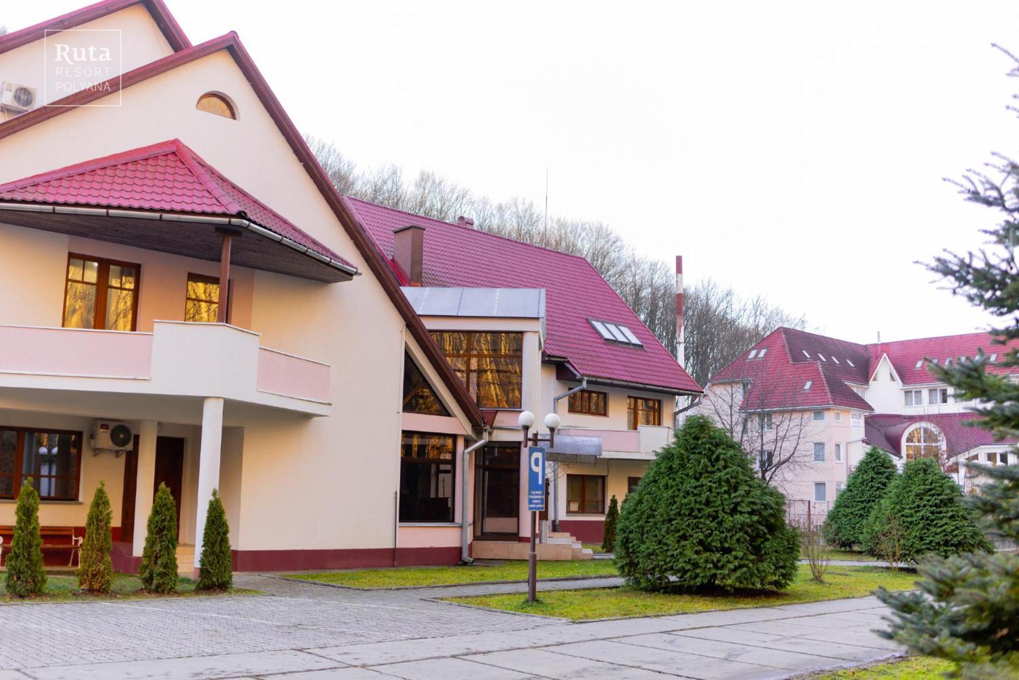 Ruta Resort Polyana Ngoại thất bức ảnh